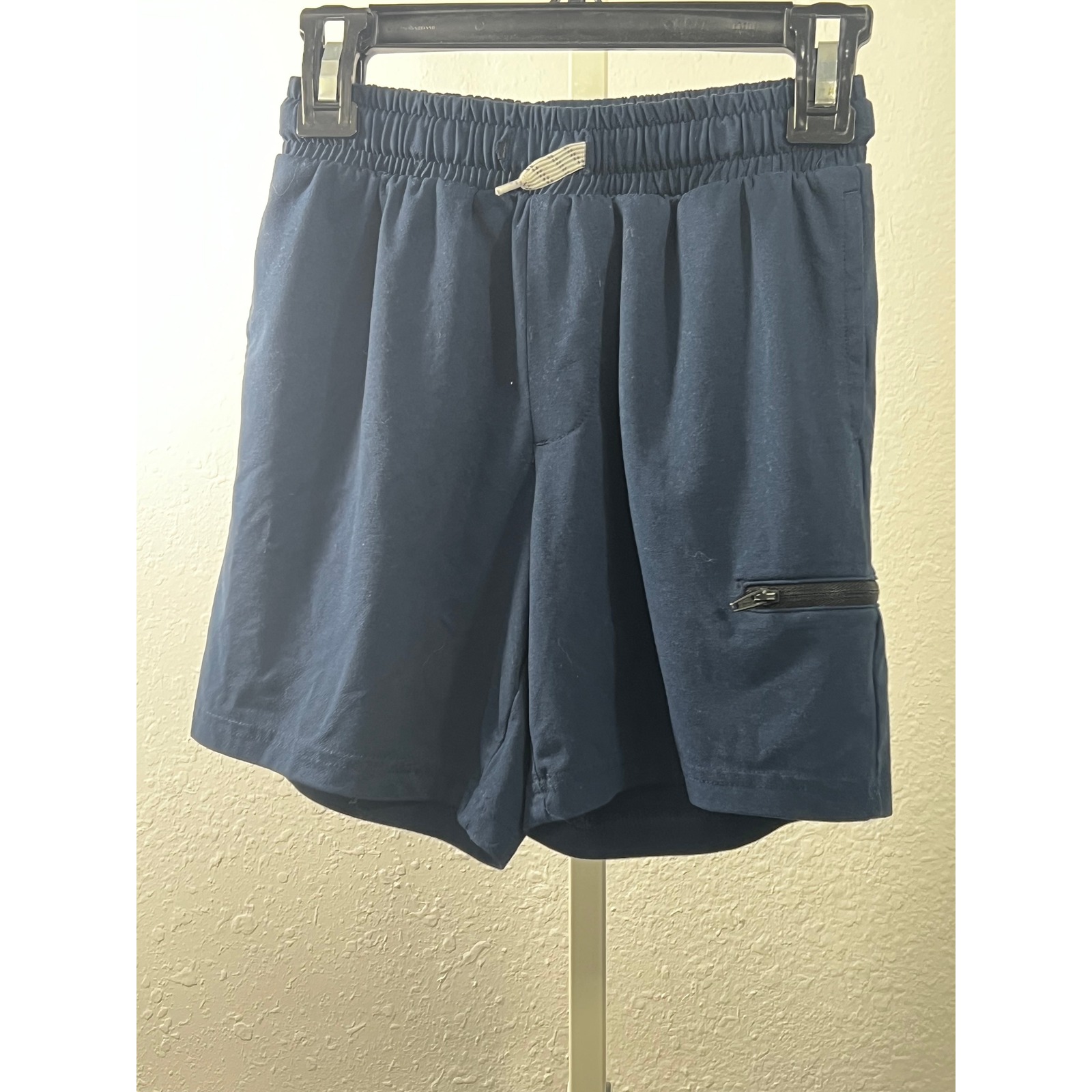 Athletic Works Boys Navy Blue Active Shorts Size S 6-7 Elastic Waist Zip Pocket
